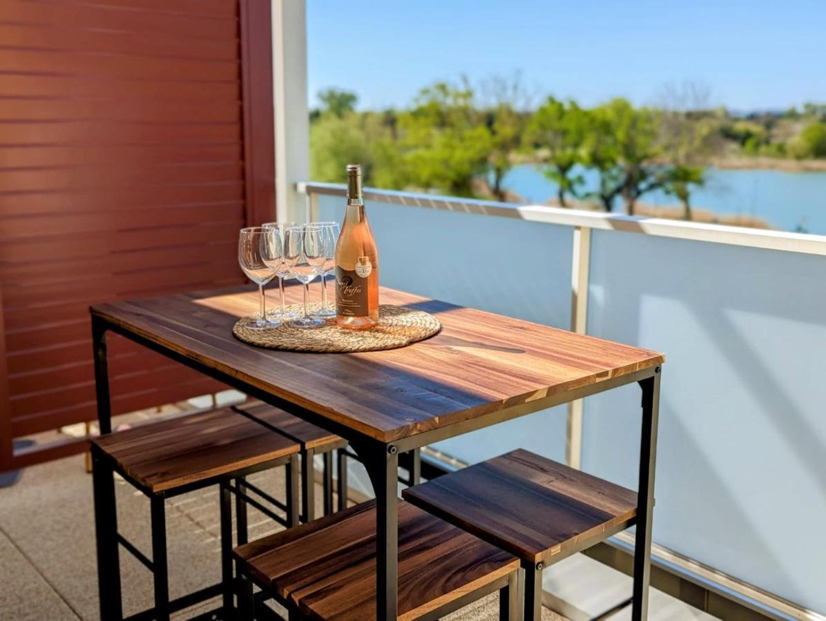 Lakeside Provence - Appartement 4 Etoiles Face Au Lac De Monteux Bagian luar foto