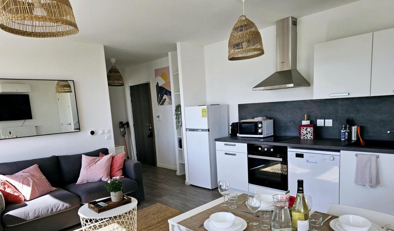 Lakeside Provence - Appartement 4 Etoiles Face Au Lac De Monteux Bagian luar foto