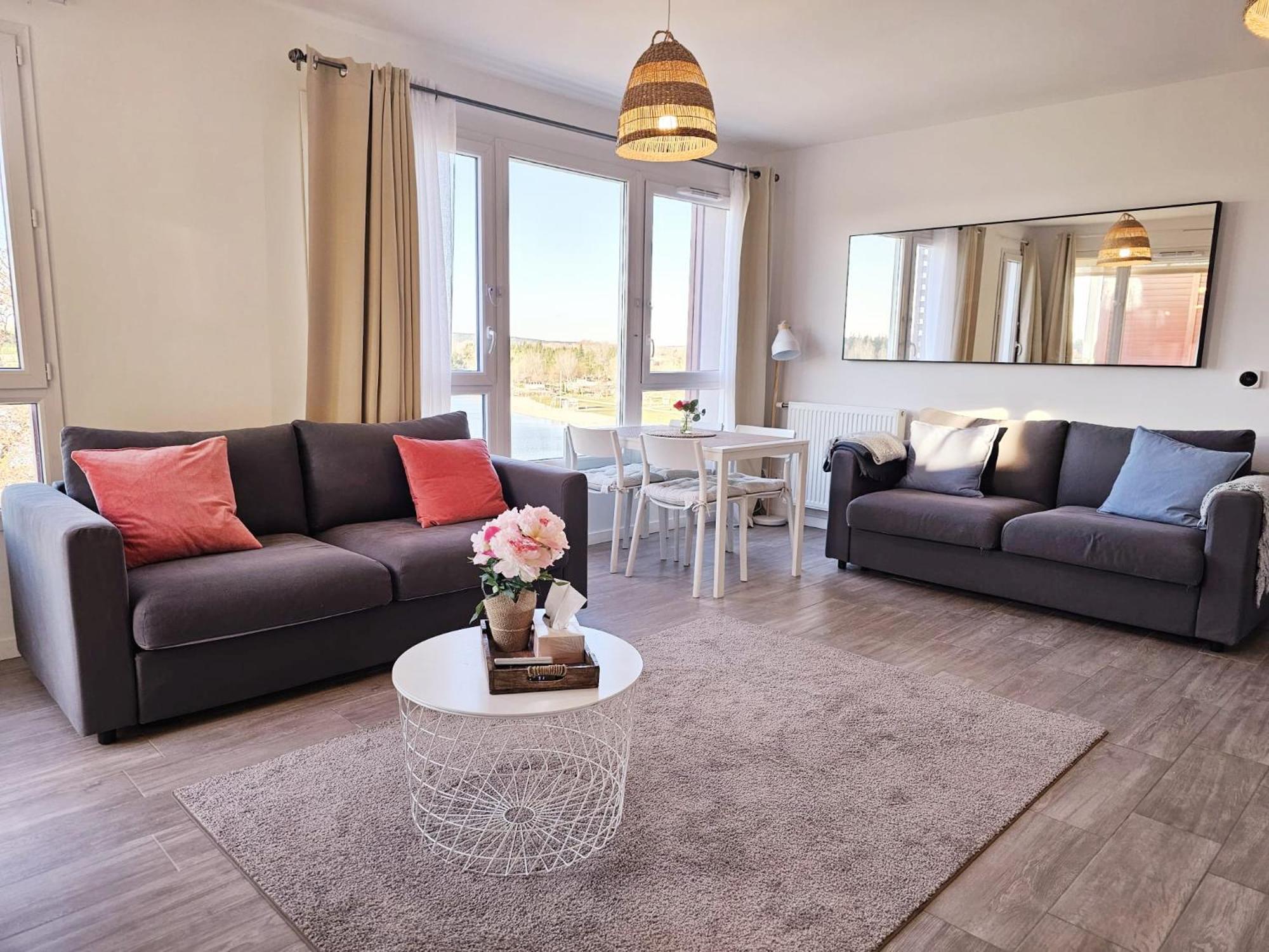 Lakeside Provence - Appartement 4 Etoiles Face Au Lac De Monteux Bagian luar foto