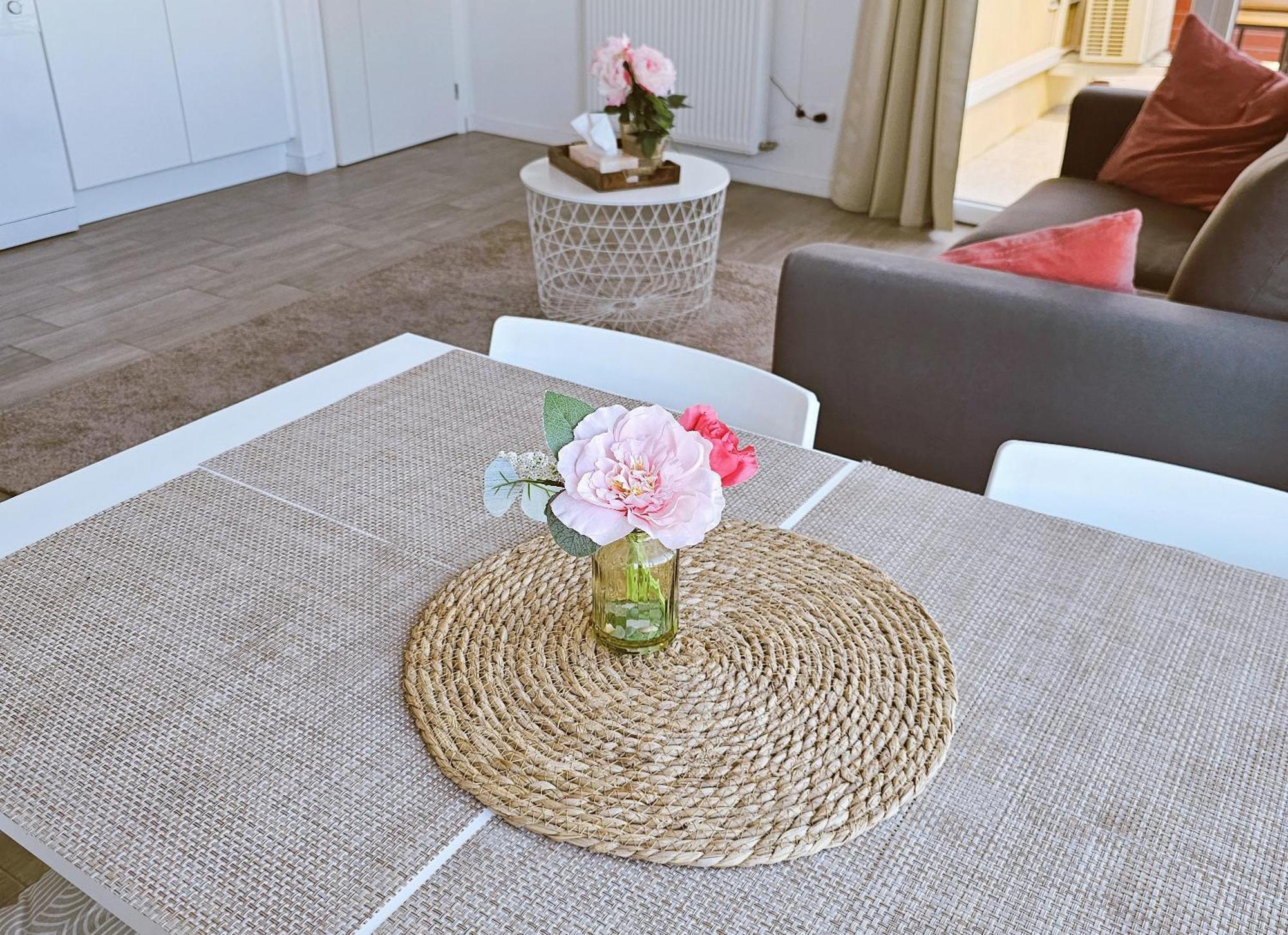 Lakeside Provence - Appartement 4 Etoiles Face Au Lac De Monteux Bagian luar foto